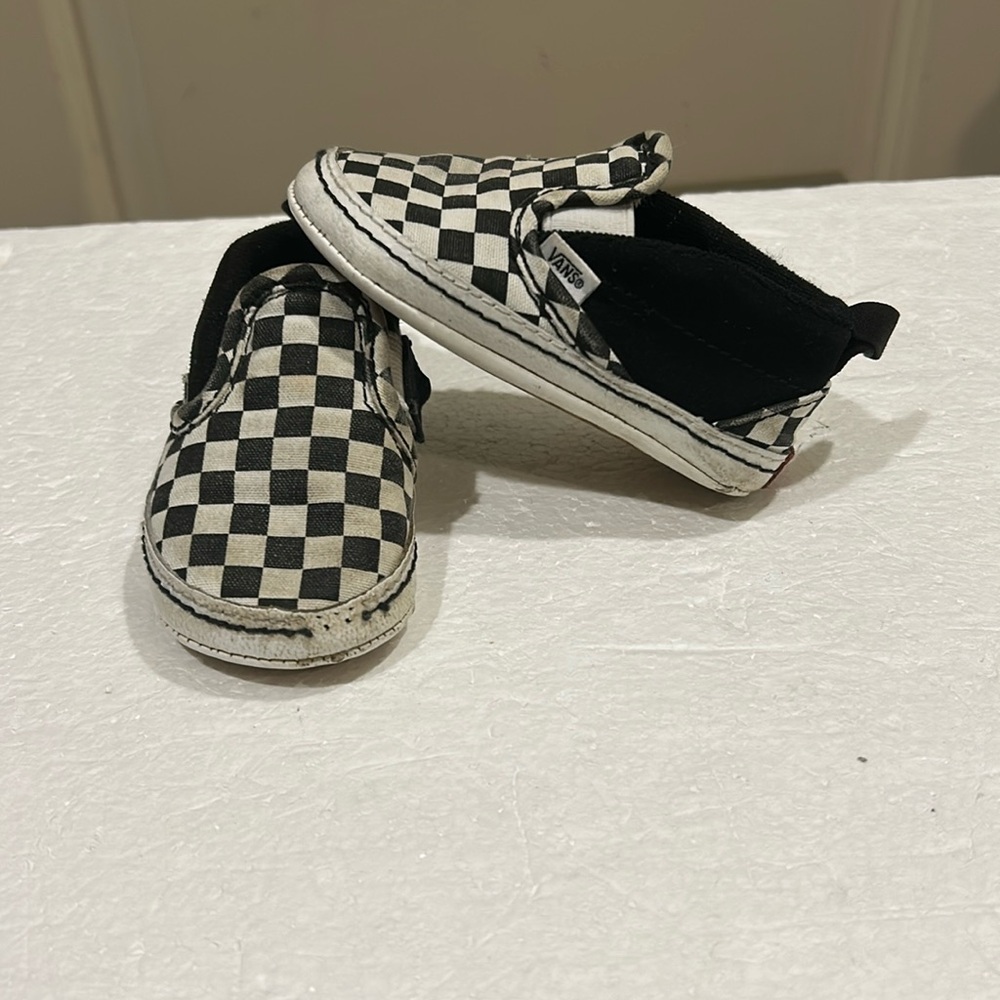 VANS infant slipOn black white classic checkered sneaker shoe loop elastic size4